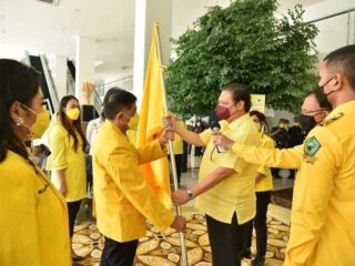 Airlangga Kukuhkan Pengurus Lembaga Komunikasi Dan Informasi Dpp Golkar