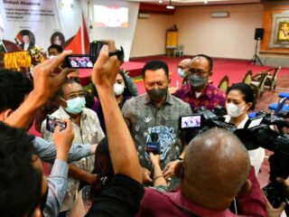 Bamsoet: Hadirkan Pphn, Amandemen Terbatas Uud Nri 1945 Hanya Di Pasal 3 Dan 23 Uud Nri 1945