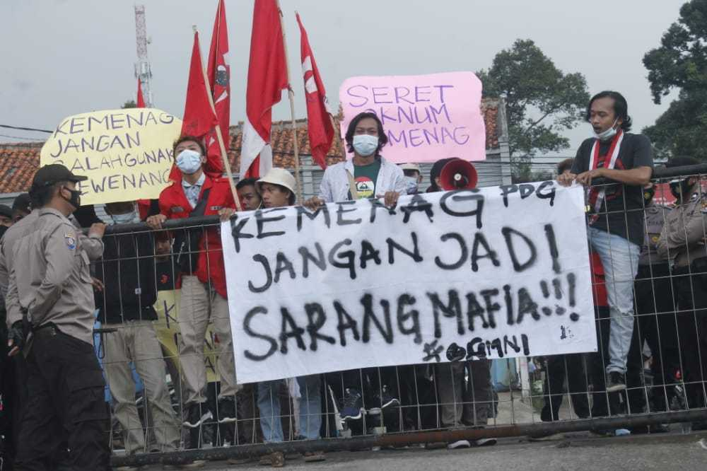 Diduga Monopoli, Gmni Demo Kemenag Pandeglang 1 Diduga Monopoli, Gmni Demo Kemenag Pandeglang