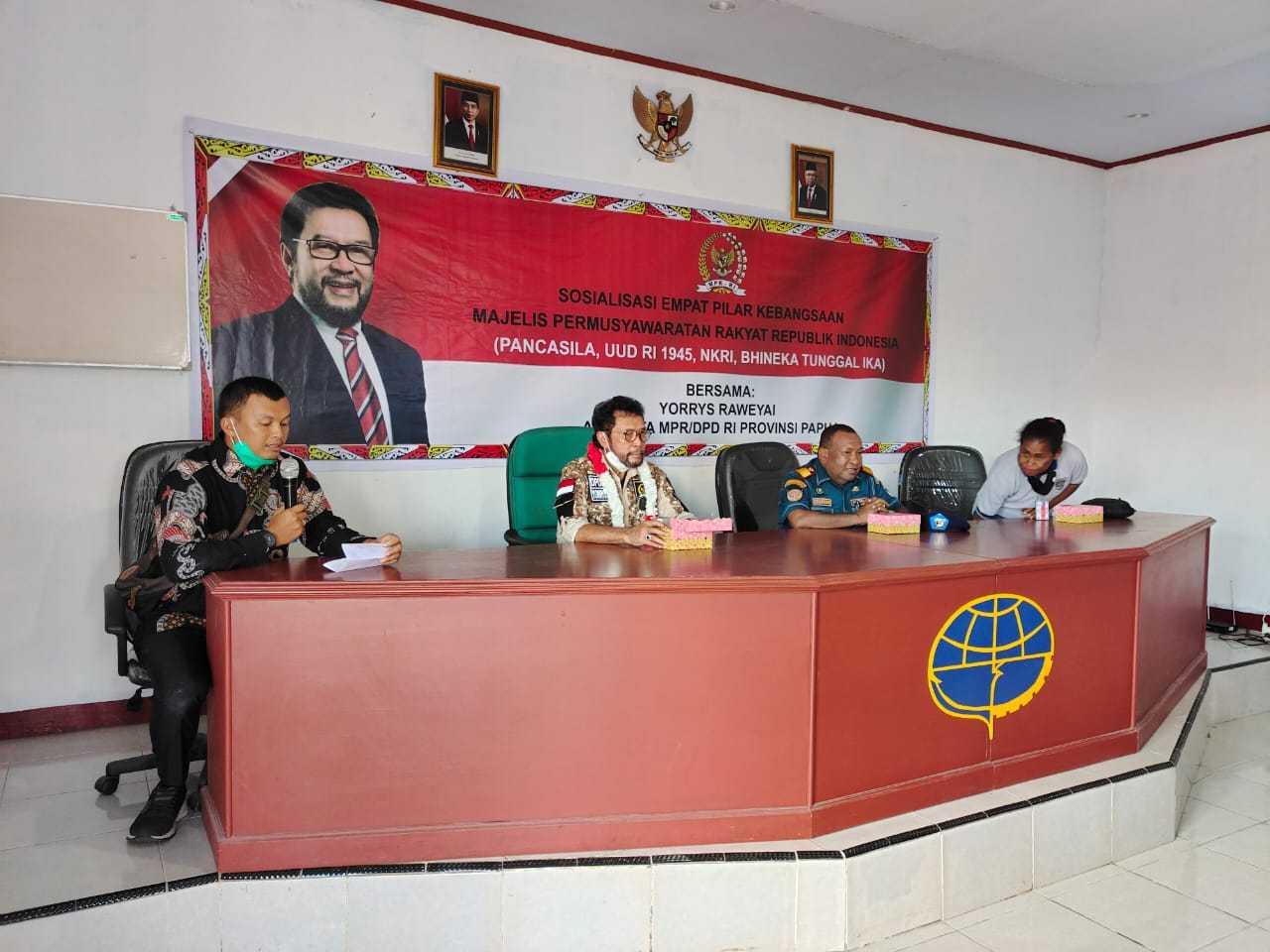 Yorrys Raweyai Sosialisasikan Empat Pilar Kebangsaan Di Biak Numfor 1 Yorrys Raweyai Sosialisasikan Empat Pilar Kebangsaan Di Biak Numfor
