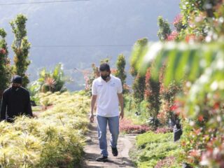 Pln Kembangkan 104 Desa Wisata Melalui Program Pjsl