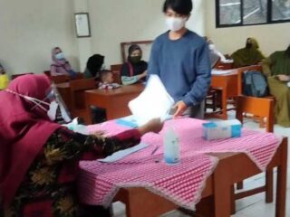 Patuhi Prokes, Membuka 3 Loket, Pendaftaran Di Smpn 1 Rangkasbitung Berjalan Lancar