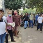 Ratusan Warga Desa Terate Desak Pemdes Agar Bisa Aksi Ke Polres Serang