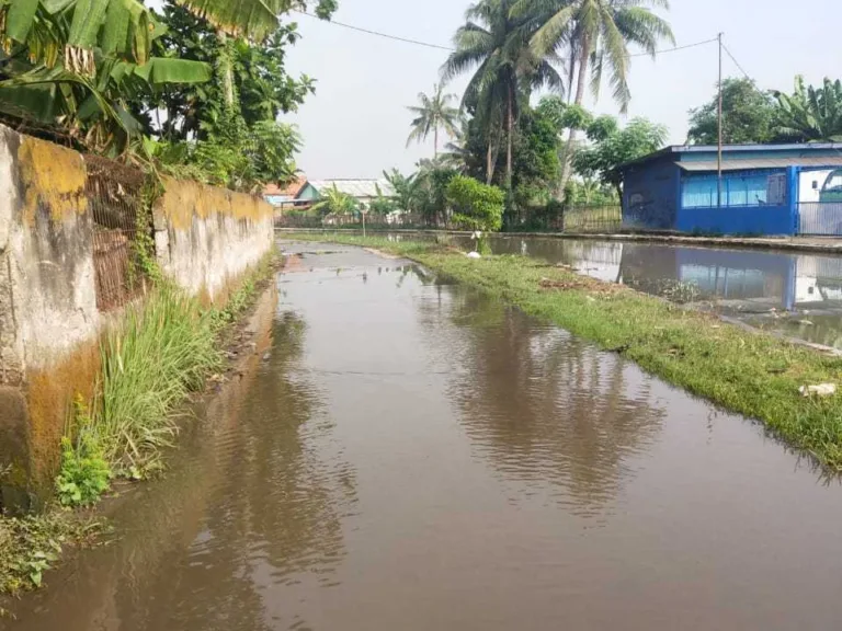 Pengamat Soroti Luapan Sungai Sekunder di Kampung Melayu Barat Tangerang