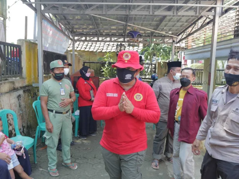 Binda Banten Peduli Warga Terdampak PPKM di Lebak