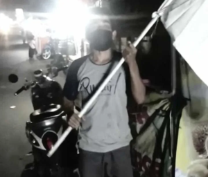 Akibat Ppkm Diperpanjang, Pedagang Kaki Lima Di Lebak Menangis Angkat Bendera Putih 1 Akibat Ppkm Diperpanjang, Pedagang Kaki Lima Di Lebak Menangis Angkat Bendera Putih