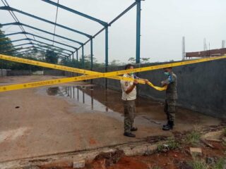 Satpol Pp Lebak Berbohong Akan Memasang Pol Pp Line Digerbang Pintu Pt. Indo Pasific Agung, Ada Apa?