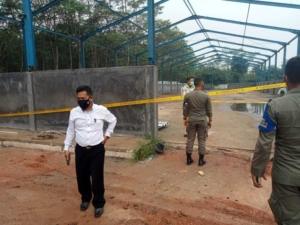 Labrak Aturan, Tiga Kali Disegel, Pt. Indo Pasific Agung Di Citeras Kini Dipasang Garis Pol Pp Line 1 Labrak Aturan, Tiga Kali Disegel, Pt. Indo Pasific Agung Di Citeras Kini Dipasang Garis Pol Pp Line