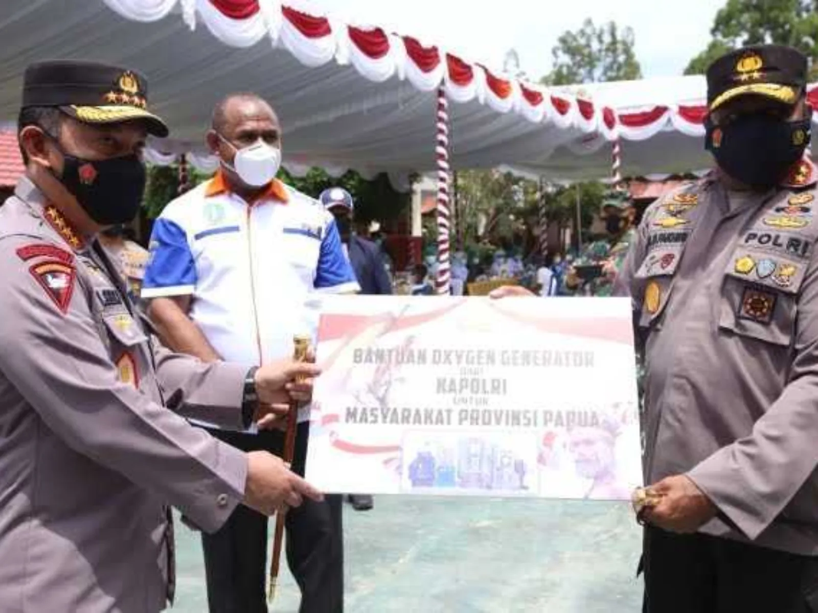 Bantu Penanganan Covid -19, Kapolri Serahkan Bantuan Oksigen Generator di Papua I Harian Terbit