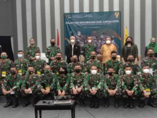 Tni Ad Ikuti Latihan Kehumasan Dan Jurnalistik Bersama Ui