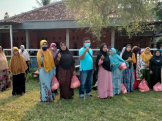 Relawan Kampanyekan Ahy Saat Hut Sby Di Serang