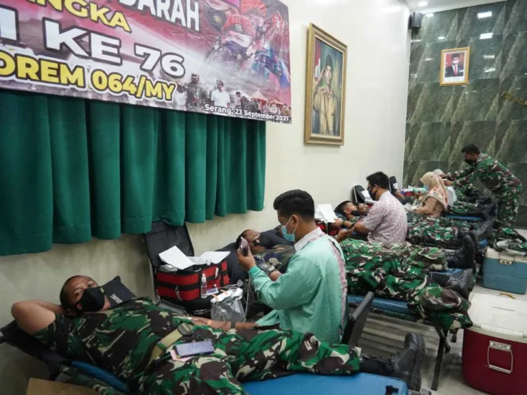 Sambut HUT TNI ke -76, Korem 064 Adakan Donor Darah