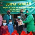 Ketua Persit Kck Rem 064 Laksanakan Jumat Berkah