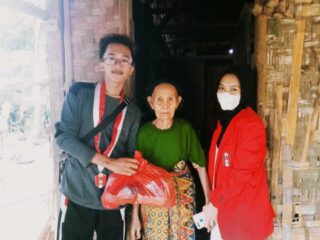 Gmni Pandeglang Berbagi Sembaako Ke Warga Saketi