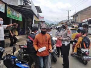 Jum'At Berkah Satlantas Polres Pandeglang, Ini Selengkapny 2 Jum’At Berkah Satlantas Polres Pandeglang, Ini Selengkapny