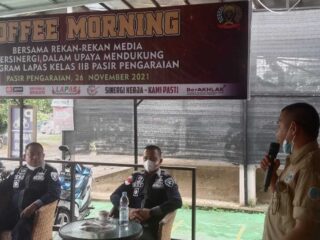 Kenapa ..!!!! Kalapas Eri Pamit Pada Wartawan