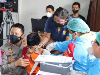 Kapolda Hadiri Vaksinasi Massal Serentak Untuk Anak