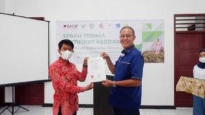 Fkdb Inisiasi Serah Terima Sertifikat Perdana Lsp Pertani Indonesia 1 Fkdb Inisiasi Serah Terima Sertifikat Perdana Lsp Pertani Indonesia