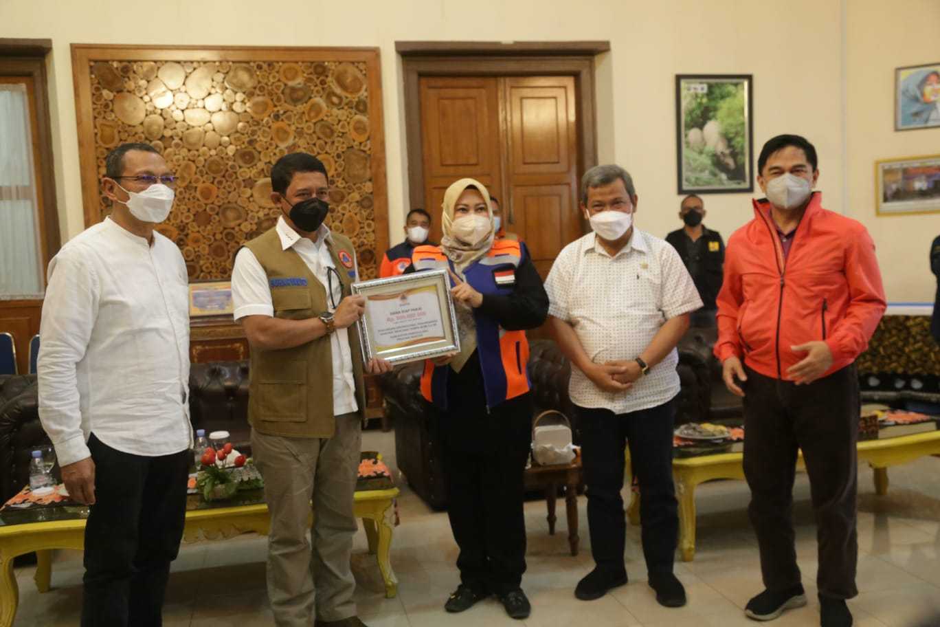 Kepala Bnpb Dan Bupati Pandeglang Tinjau Lokasi Korban Gempa