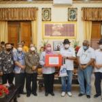 Perkumpulan Urang Banten Dan Lantip Berikan Bantuan Rp.50 Juta Untuk Korban Gempa Pandeglang