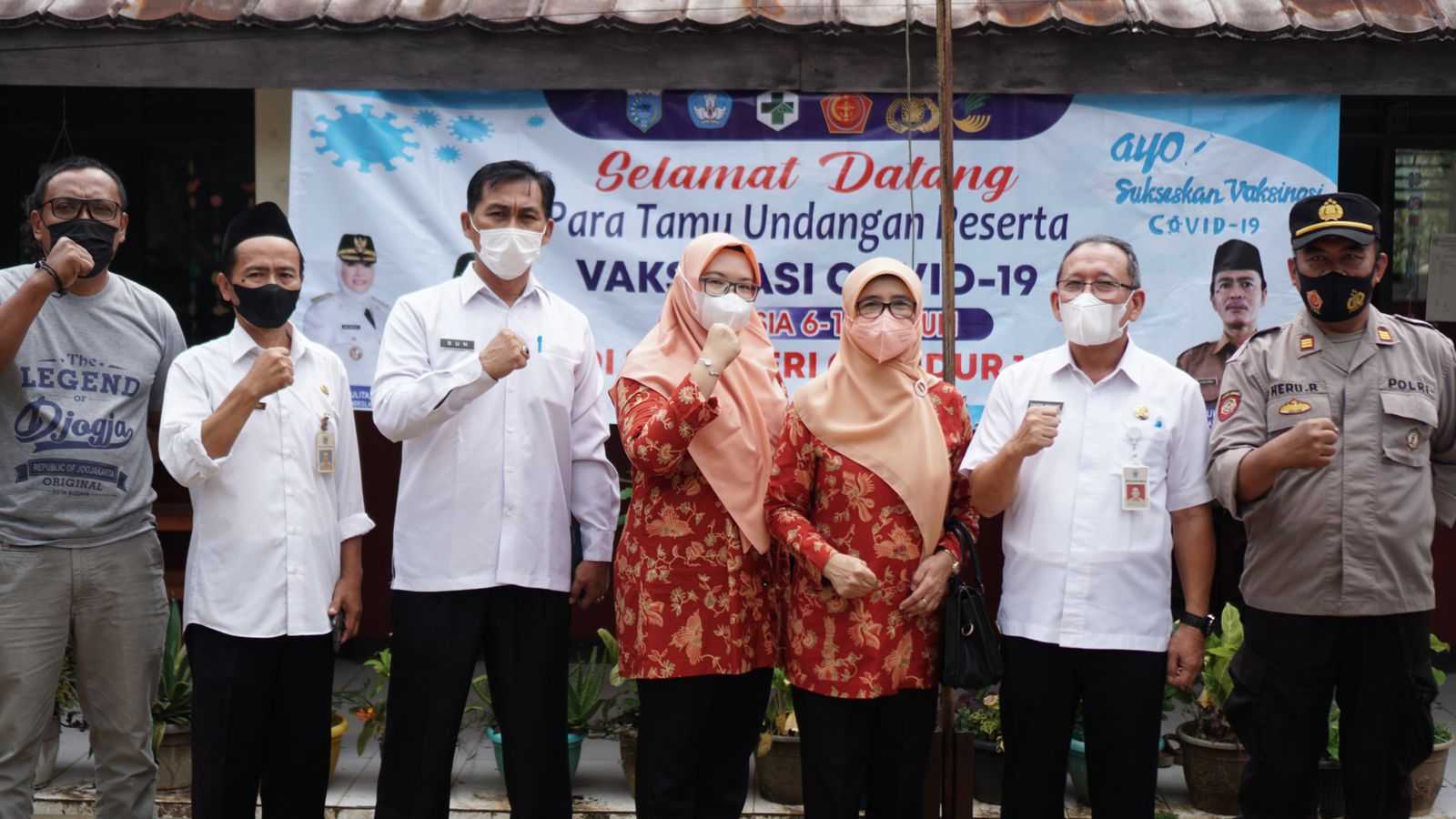 Antusias Vaksinasi Anak Di Pandeglang Tinggi, I Harian Terbit