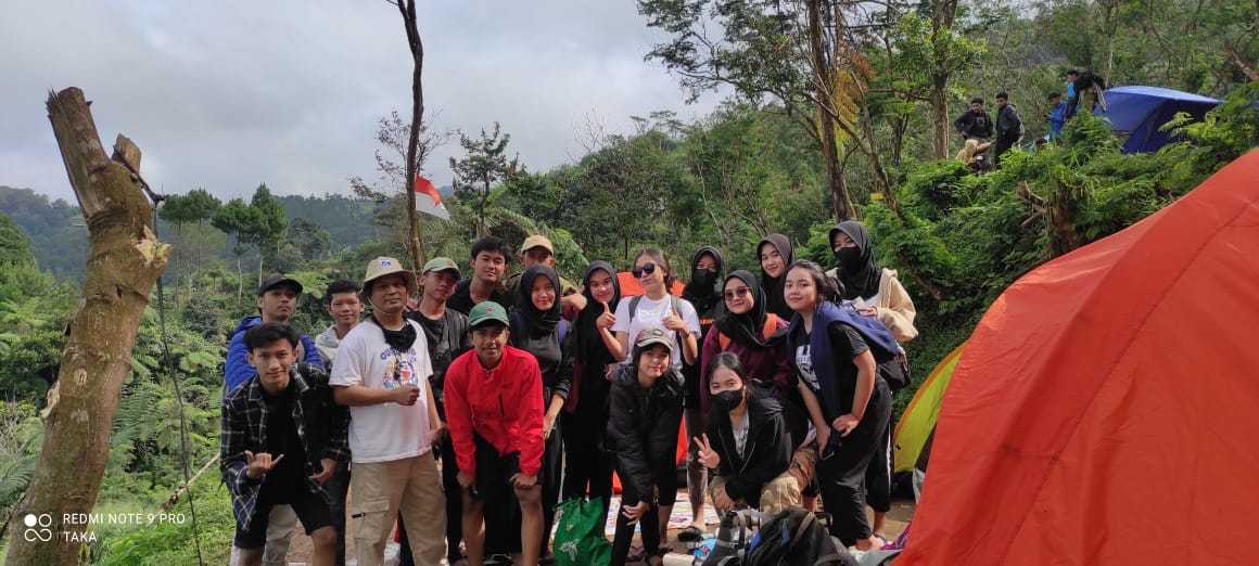 Kemah Asyik Di Bukit Cita - Cita Cisarua Kab. Bogor I Harian Terbit