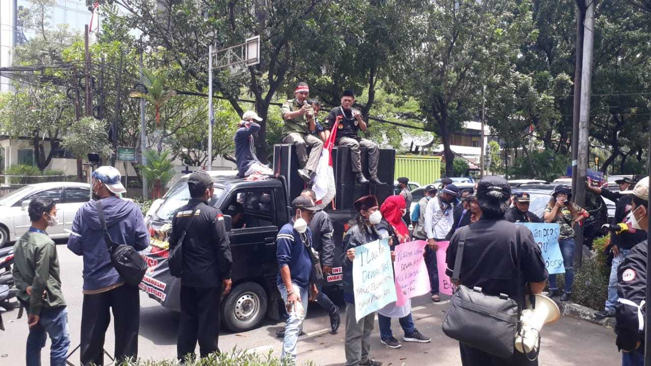 Koalisi Wartawan Indonesia Bersatoe Gelar Aksi Di Depan Gedung Dewan Pers Dan Mabespolri