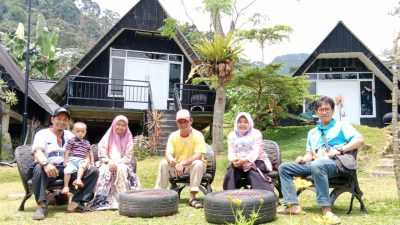 Wisata Keluarga Di Curug Cibuluh Land Dan Vila Bambu