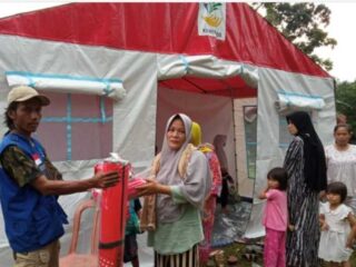 Akibat Pergerakan Tanah Dan Longsor, 45 Kk Warga Cihuni Mengungsi Ke Tenda Bpbd