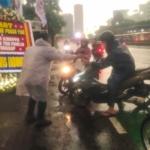 Bagikan Takjil Di Dpr, Mahasiswa Desak Mafia Tambang Ditangkap