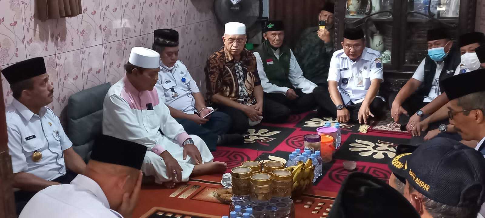 Rangkaian Kunjungan Walikota Jakarta Timur M Anwar Ke Sejumlah Tokoh Dan Alim Ulama 1 Rangkaian Kunjungan Walikota Jakarta Timur M Anwar Ke Sejumlah Tokoh Dan Alim Ulama