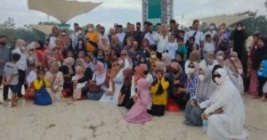 Jalin Sinergitas Dan Mempererat Silaturahmi, Kepala Desa Cemplang Ajak Masyarakat Berwisata Jiarah Ke Banten