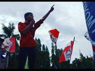 Tantangan Boxing Fight Akun Fb Isbatullah Kepada Ceo Pt. Ks Di Status Facebook Tuai Kecaman Mahasiswa Dan Akademisi
