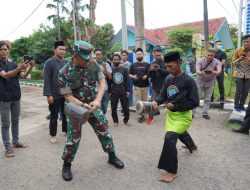 Seni Beladiri Bandrong dan Debus Sambut Rombongan Sail Dan Touring Sekeseler Siliwangi