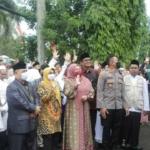 Bupati Pandeglang Lepas Keberangkatan 371 Jemaah Haji Kloter 20 Kabupaten Pandeglang
