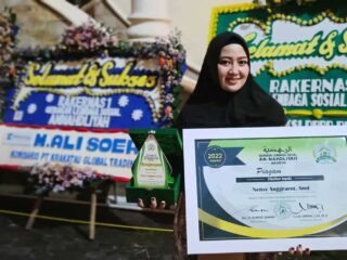 Kepala Desa Kaduagung Timur Berhasil Mendapat Penghargaan Skala Nasional Sebagai Tokoh Inspiratif Bidang Sosial