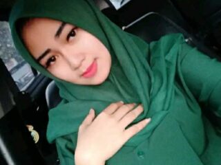 Tiwi Colletion Berbagi Ke Masyarakat Yang Kurang Mampu