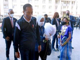 Budayawan Doakan Misi Perdamaian Presiden Jokowi