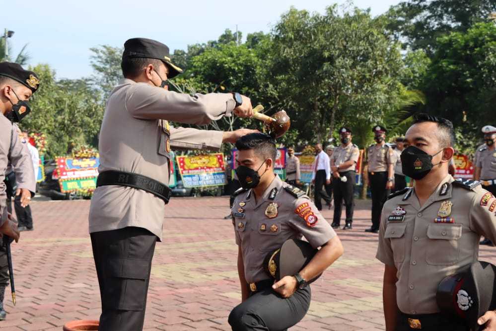 Dihari Bhayangkara, 41 Personil Polres Lebak Mendapat Kenaikan Pangkat I Harian Terbit