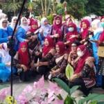 Pasar Murah Kelurahan Cigadung Kecamatan Karangtanjung Disambut Antusias Warga