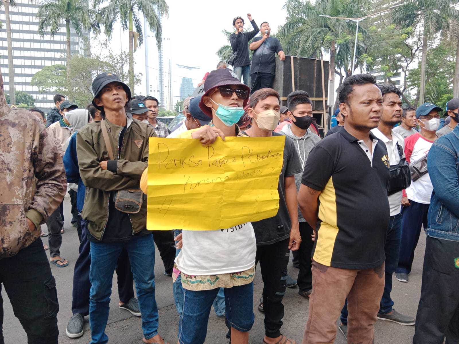 Massa Aksi BRMB Bongkar Dugaan Pelanggaran PT BMKU di Jakut I Harian Terbit