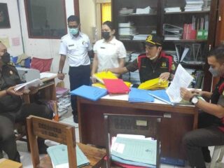 Tangkap...!Kejari Sikka Sita 185 Dokumen Di Bpkad