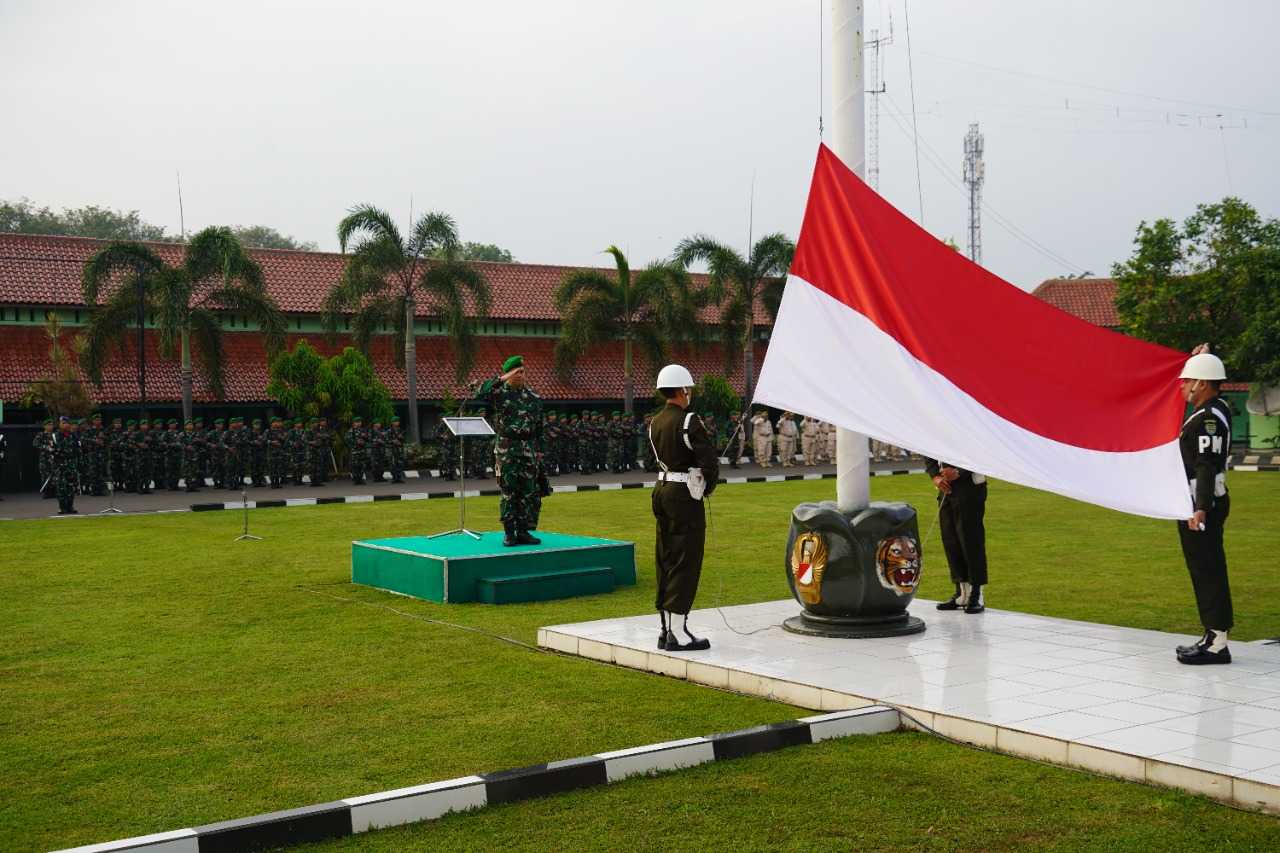 Kasiter Korem 064/MY Pimpin Upacara Bendera Hari Senin I Harian Terbit