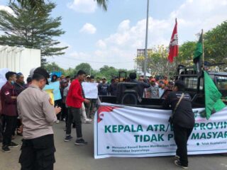 Gelar Aksi, Aliansi Rakyat Bergerak Ancam Laporkan Bpn Banten Ke Presiden Jokowi Dodo