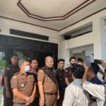 Kejari Muara Enim Tangkap Dua Asn