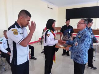 Pemkab Pandeglang Beri Kadedeuh Kepada Paskibraka Dan Ppi