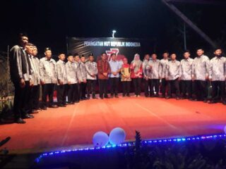 Hut Ri Ke 77 Dengan Tema Pulih Lebih Cepat Bangkit Lebih Kuat Di Sertai Pengukuhan Rt Kelurahan Jatinegara