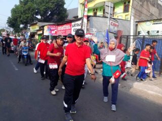 Momen Hut Ri Ke 77, Ribuan Masyarakat Ikuti Giat Jalan Santai Di Rw 03 Pulogebang