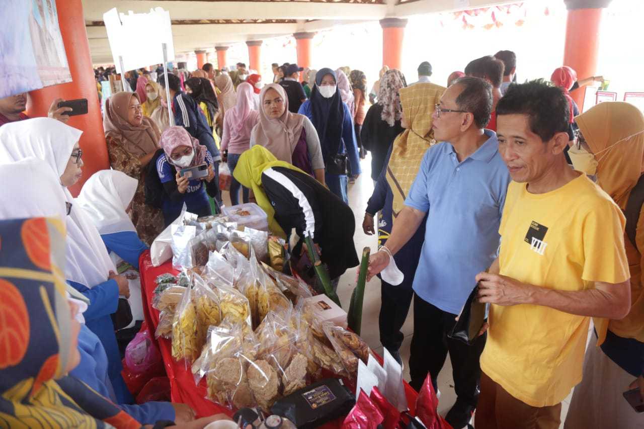 Diskoperindag Pandeglang Gelar Pasar Murah 1 Diskoperindag Pandeglang Gelar Pasar Murah