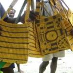 Mantap Bener ........! Dprd Kabupaten Dogiyai Kenalkan Produk Lokal Noken Anggrek